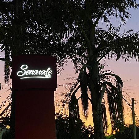 Motel Sensuale Валиньюс Экстерьер фото